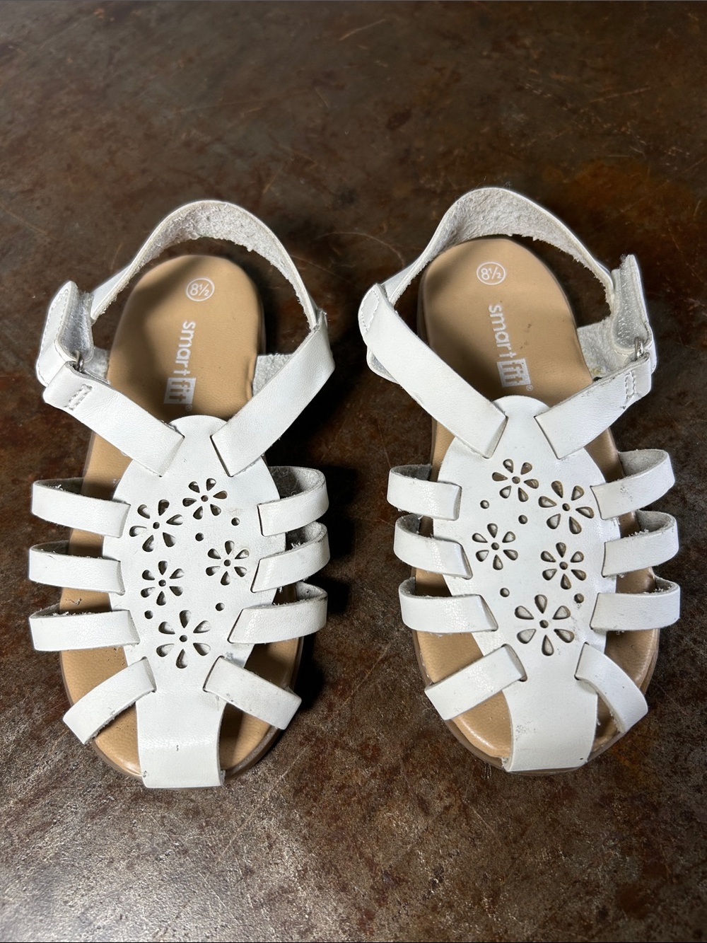 smartfit White Flower Cutout Strappy Sandals Toddler Girl’s Size 8.5